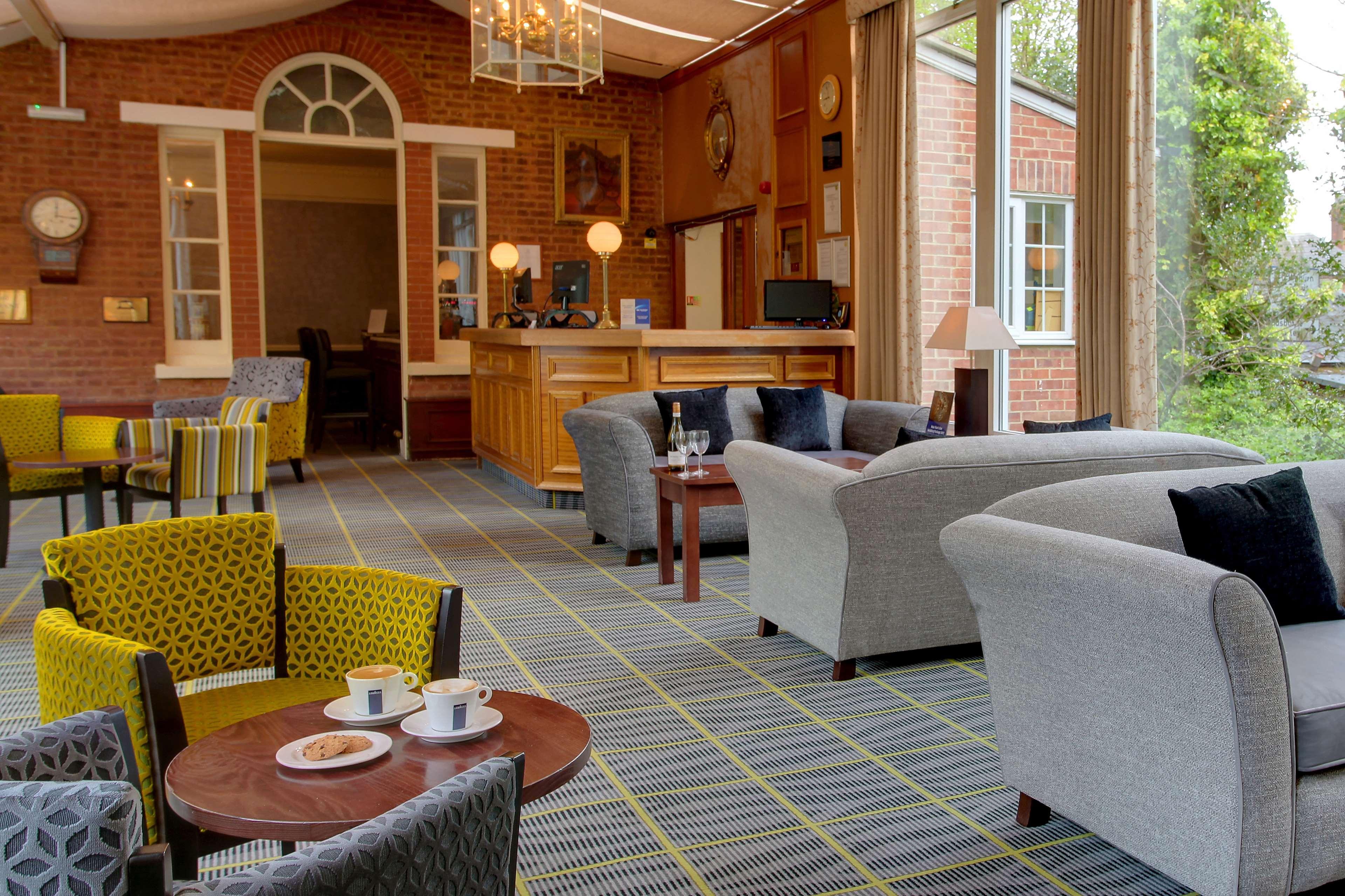 Best Western Moore Place Hotel Milton Keynes Exterior photo